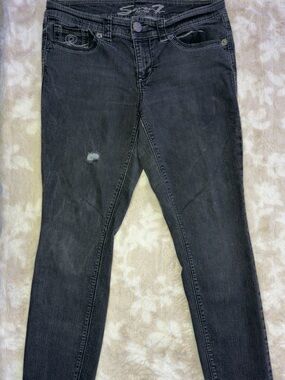 Seven7 Black Skinny Jeans with Subtle Distress